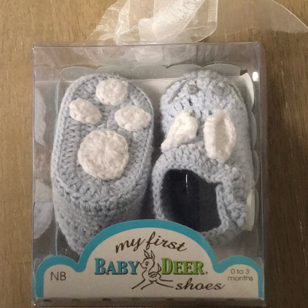 NEW Baby Deer crocheted shoes, 0-3 months
